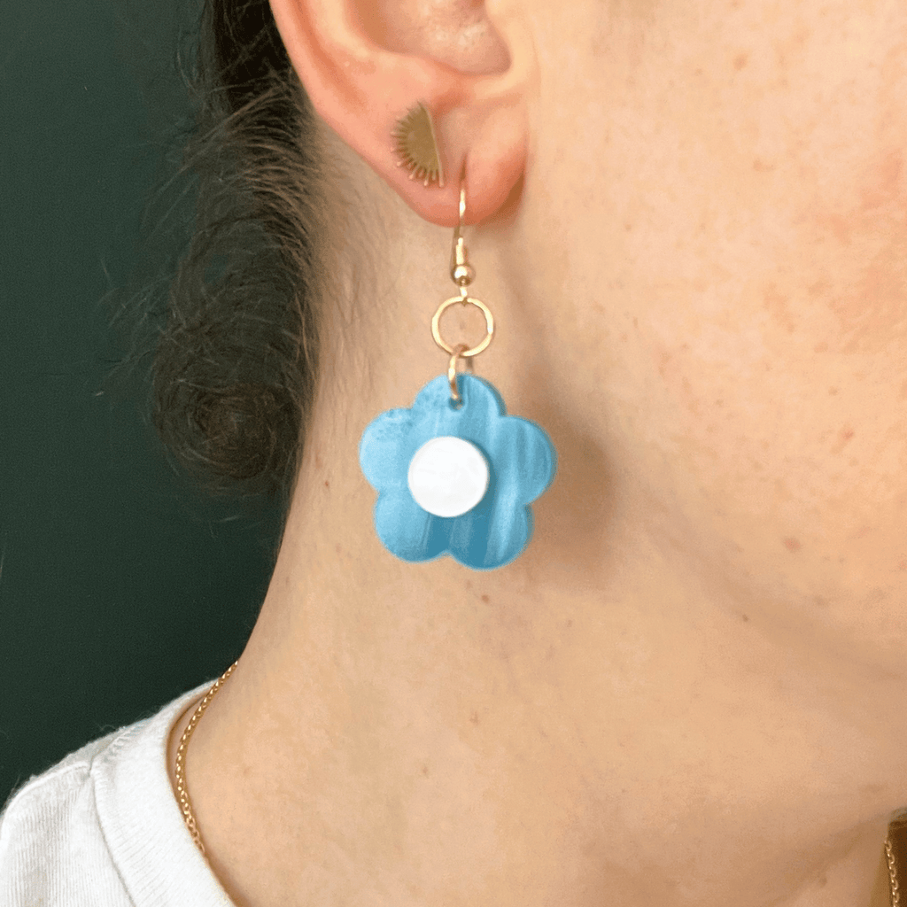 Pearlescent Funky Flower Earrings: White & Teal Flower with Gold Jewelry - by MirrorPop. Handmade acrylic art.