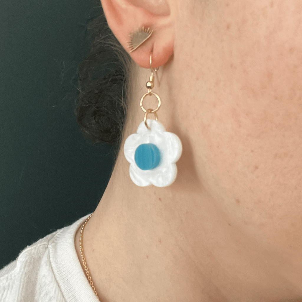 Pearlescent Funky Flower Earrings: White & Teal Flower with Gold Jewelry - by MirrorPop. Handmade acrylic art.